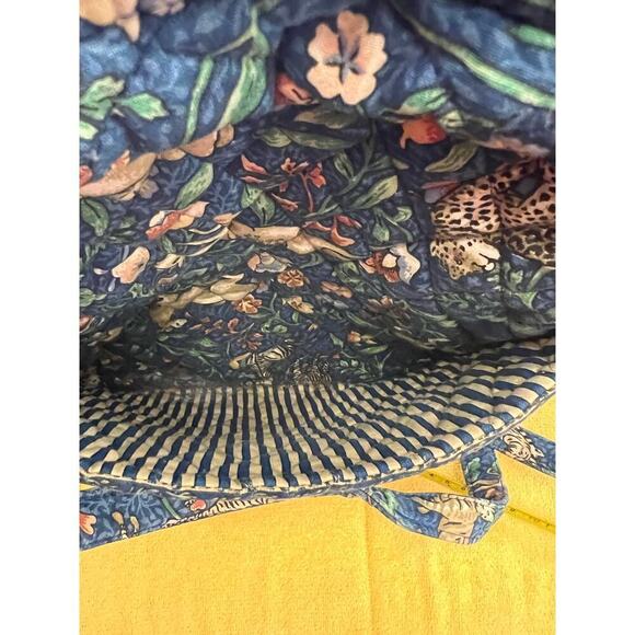 Vera Bradley Animal Kingdom Bag - Picture 5 of 6